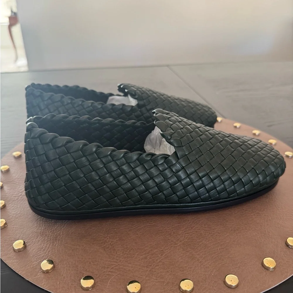 NWT BOTTEGA VENETA Green Intrecciato Woven Leather Loafer Size US 6.5  / EU 39.5